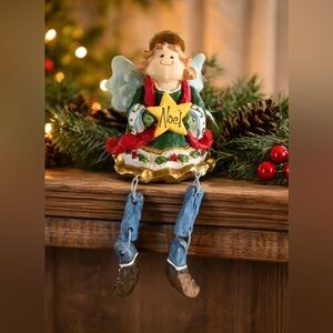 Angel With Christmas Star Holiday Shelf Sitter Resin